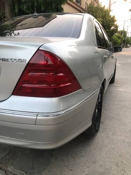 Mercedes C Class 200 16