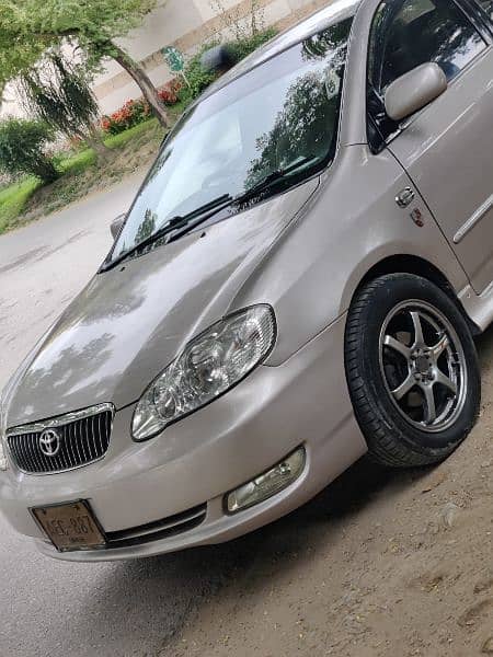 Toyota Corolla Altis 2002 4