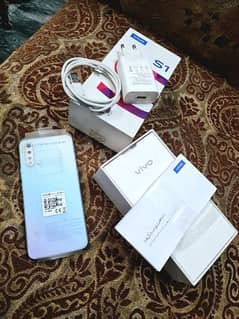 vivo s1 original phone or original box original charger [4/128]