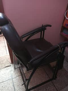 beauty parlour chairs