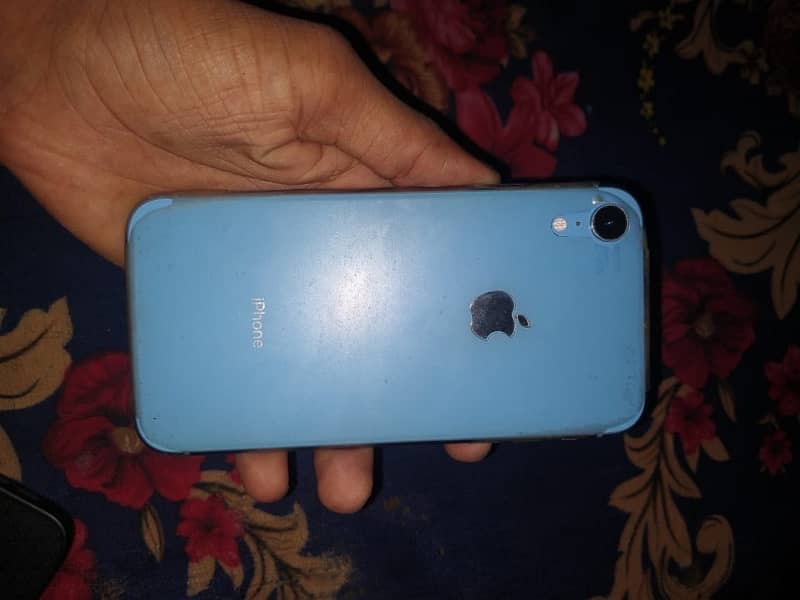 IPHONE XR 3