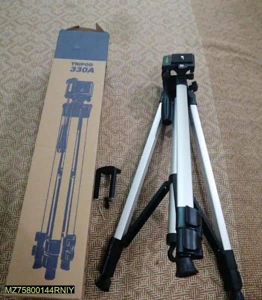 330 A Tripod Stand 4