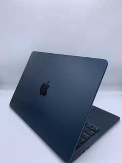 MACBOOK