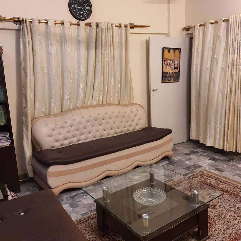 To sale You Can Find Spacious Flat In Gulshan-e-Iqbal - Block 7 1