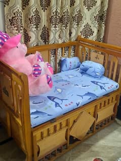 baby wooden cot
