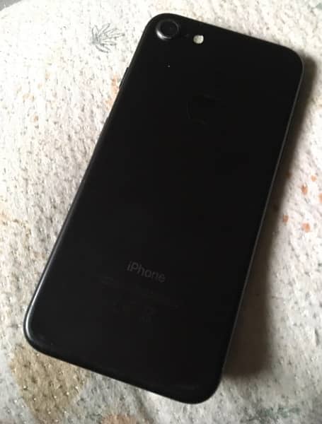 IPhone  7  256  GB PTA Approved Urgent Sale 0