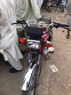 Honda 125 Hyderabad num h genuine condition pe h