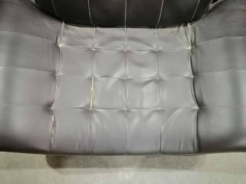 Iron stand with 7 seater sofa for sale 6