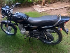 YB125Z TOTAL GENIUNE ALMOST NEW