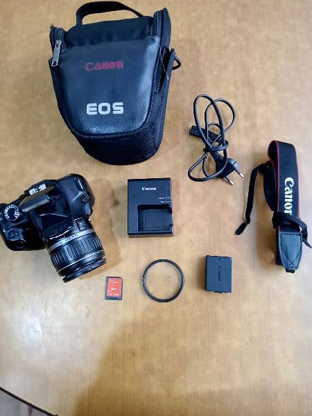 CANON eos 1200D with 18 55mm autofocus lense 6