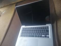 Apple MacBook pro 7