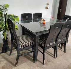 6 seat used dining table available in Multan