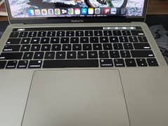 Apple Macbook Pro 13 Inch Silver 2017