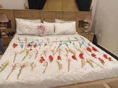 Bed set with dressing urgent sale