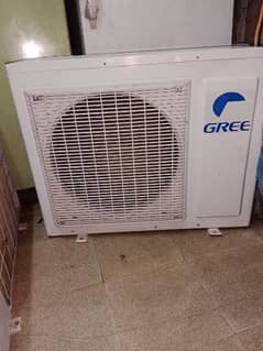 Gree 1.5 ton split AC chill cooling