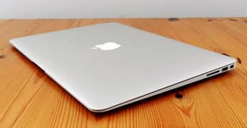 Macbook Air 2012 "Core i5 with 1.5GB intel HD graphics"