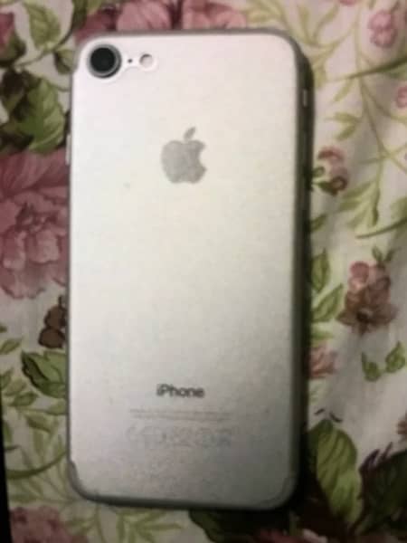 iPhone 7 32Gb pta approved  complete box 1