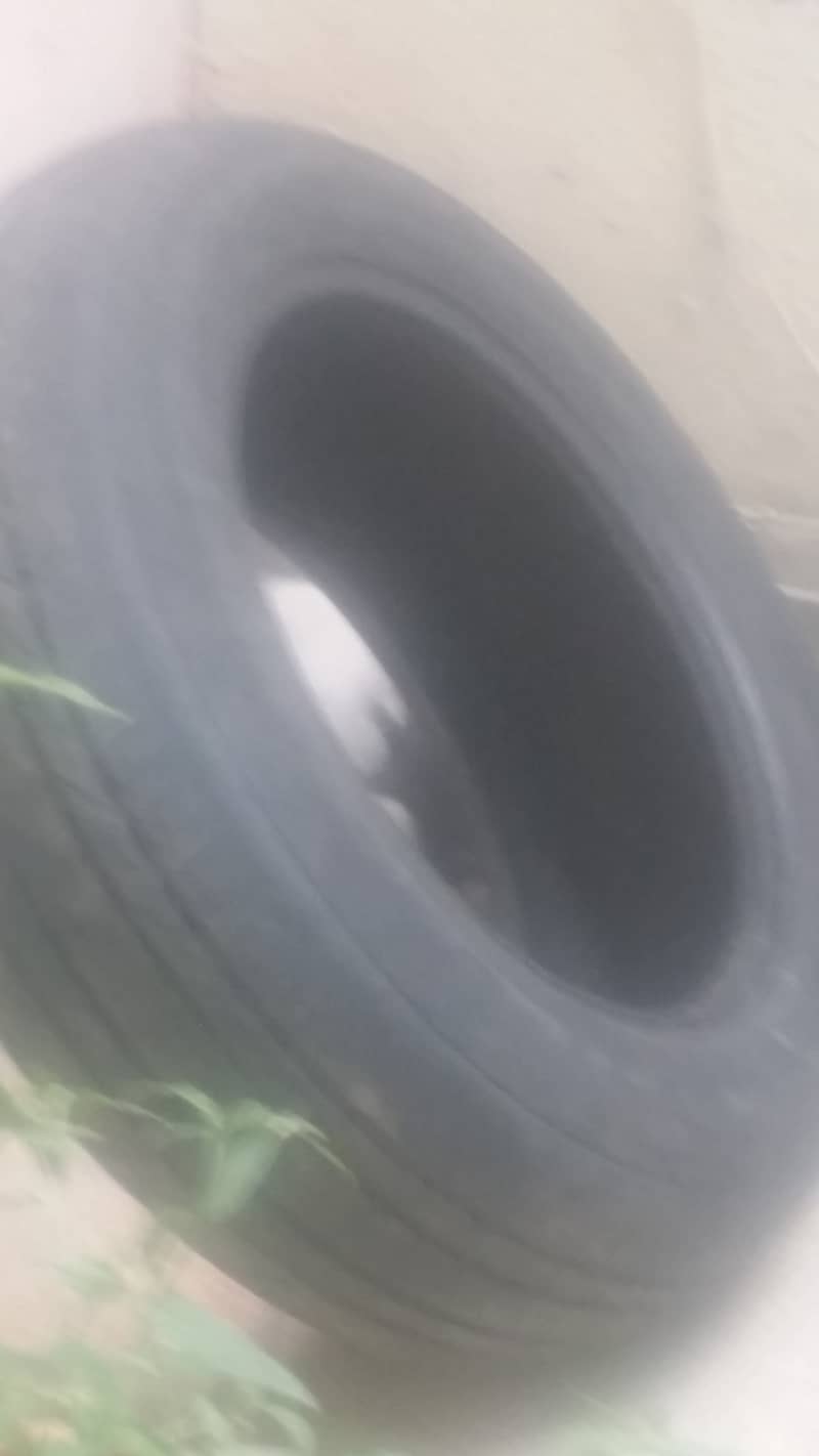 TIRE FOR HONDA REBORN 195/65/15 SCRAP 0