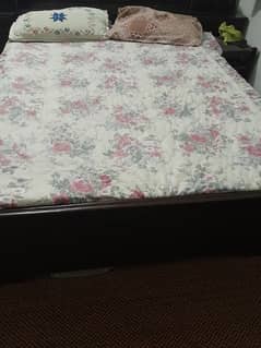 selling bed set