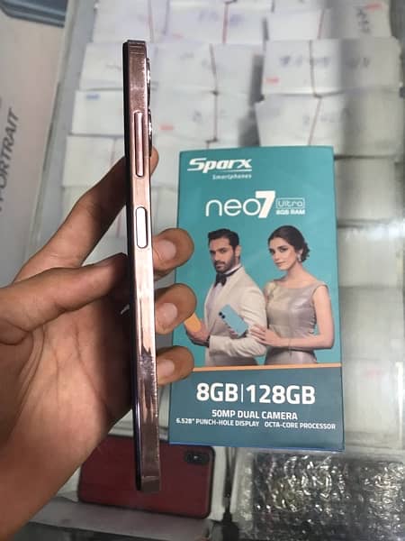 Spark Neo 7 ultra 8gb 128 gb 2