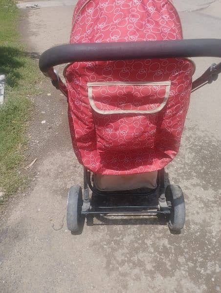 Juniors brand Pram 2