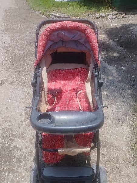 Juniors brand Pram 3