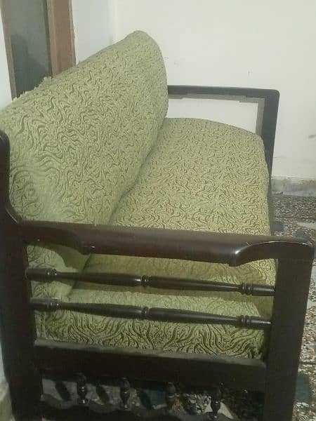 5 seater sofa in good condition 0