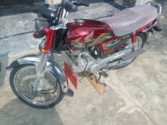 Honda CD70 2023