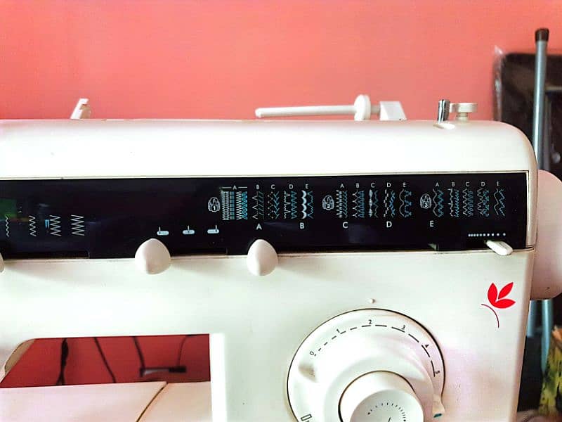 Singer Sewing Machine 2