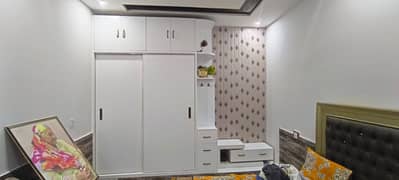 Carpenter/Kitchen