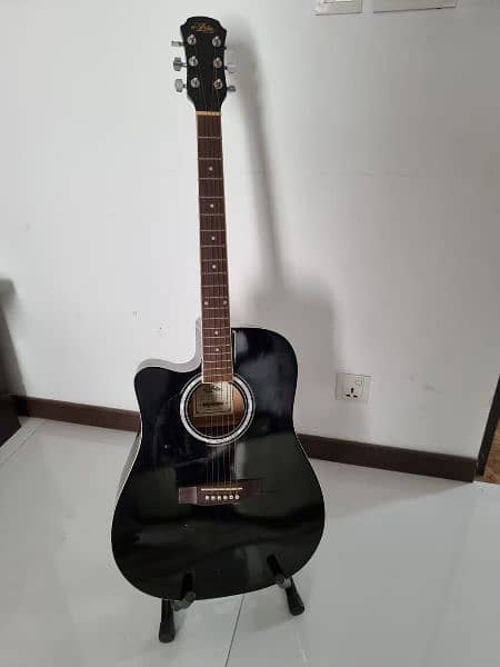 Aria Guitar very neat and good condition 1