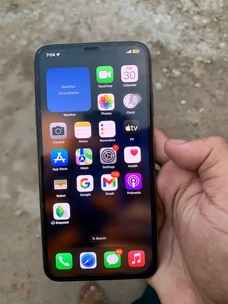 iphone xsmax sim working 13