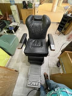 Barber Chairs for sale in Good Condition