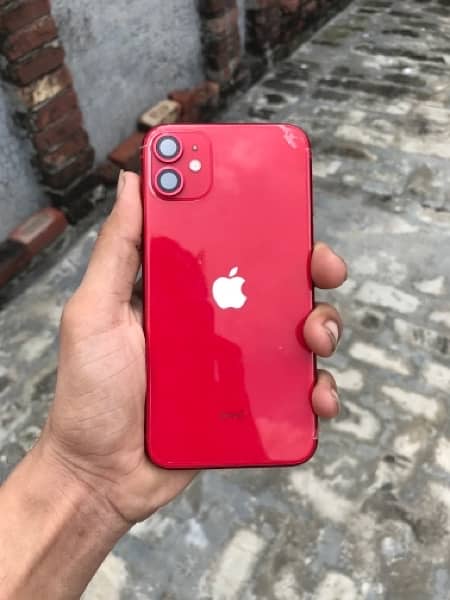 iphone 11 64/ gb waterpack 10:10 condition 4