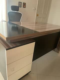 Office Table for urgent sale look like new