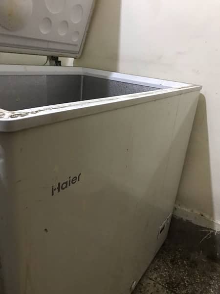 "deep freezer,refrigerator,slightly used" 2