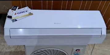 Gree inverter AC 1 Ton gree Ac slightly used in almost full warrenty