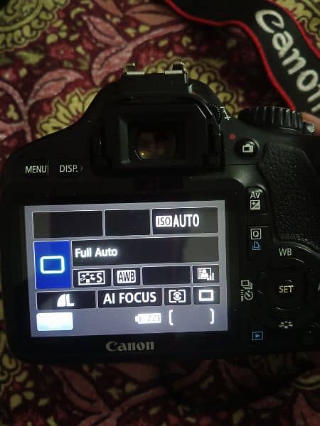 Canon 550d with 50mm lens 7