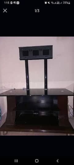 Lcd StaNd In very new and good condition with rank