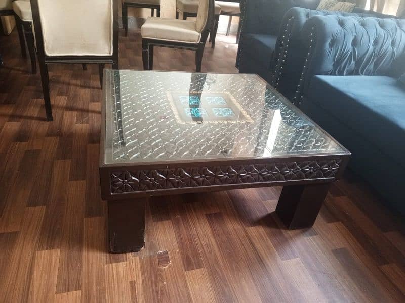 center tables 0