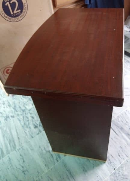 office table for sale 3