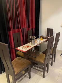 Dining table 6 seater