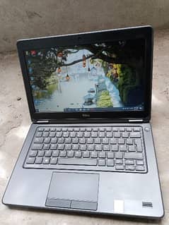 Dell E5250 i5 4th RAM 8gb HHD 500gb box condition 10 by 10 A+ laptop