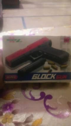 Glock 18 Airsoft gun in Rs 1900