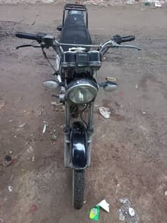 gs 150 Suzuki 2007 model with alloy rim and disk break