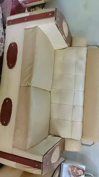 Sofa set neat condition 1