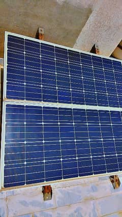 150W two solar panels with stand for sale