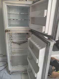 Dawlance medium Size Fridge