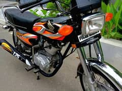 Honda 125 Model 2022 Black Fabulous LusSh conditin for lovers