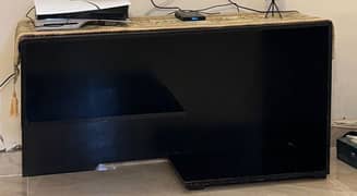 Beautiful Tv Rack in black color